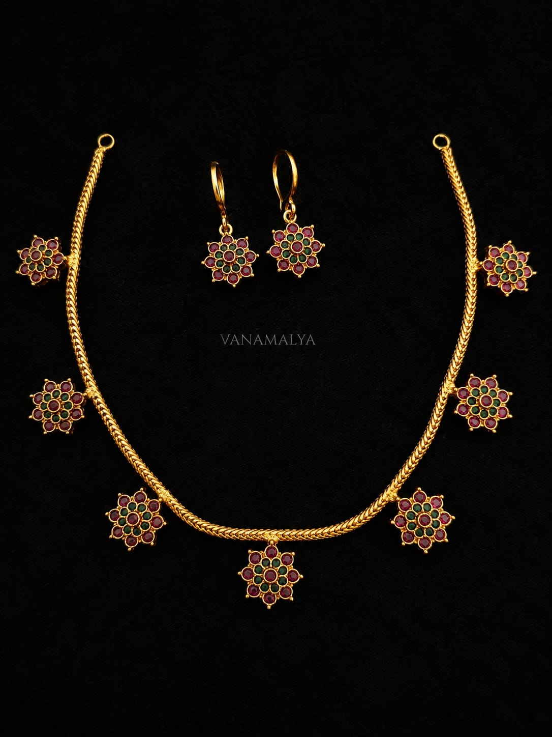 Manjari Necklace — view 4