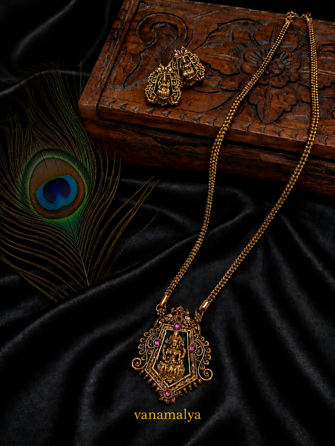 Lakshmi Pendant Chain & Earring Set — view 2